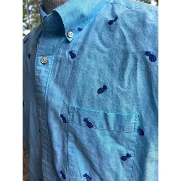 Crown & ivy men’s button up XL pineapple embroidery - Picture 2 of 6